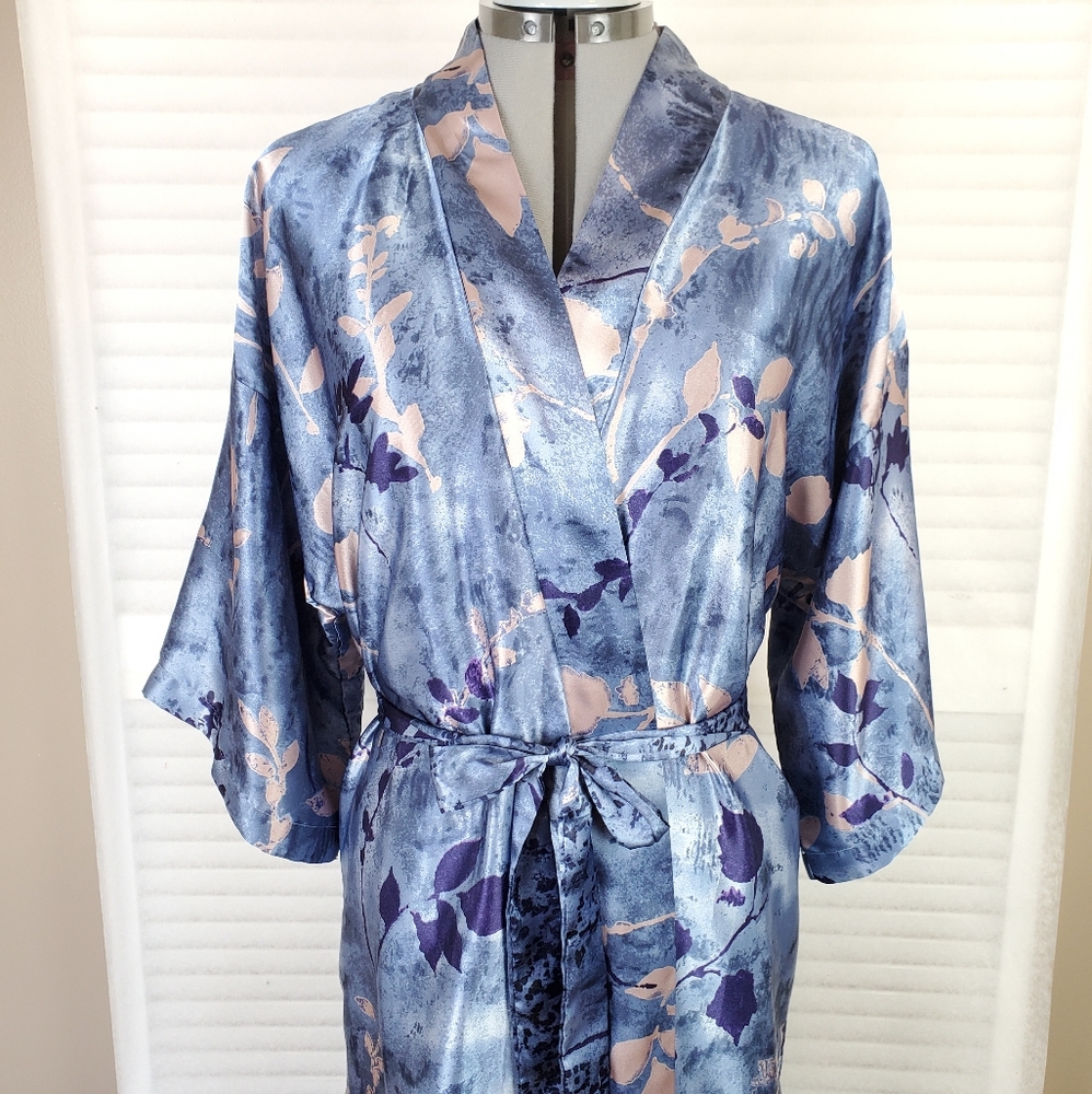 Vintage California Dynasty Blue Satin Robe L Gem